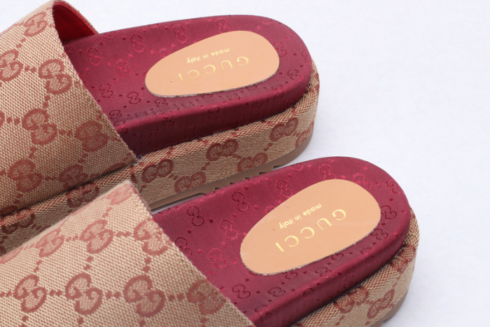 guc sandal