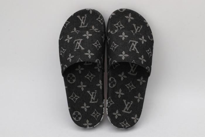 lovt sandal
