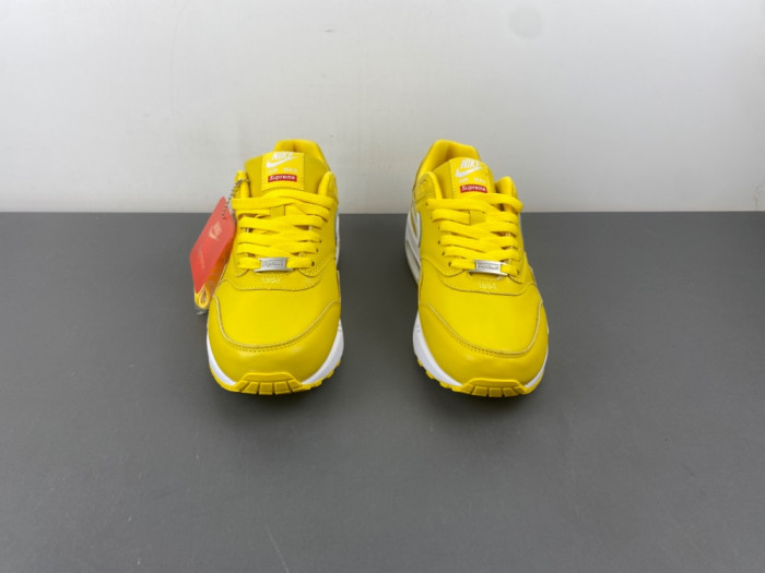 Svp*me puts its signature spin on the nike air max 1 hf8813-700