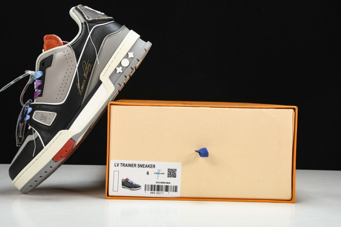 lovt sneaker