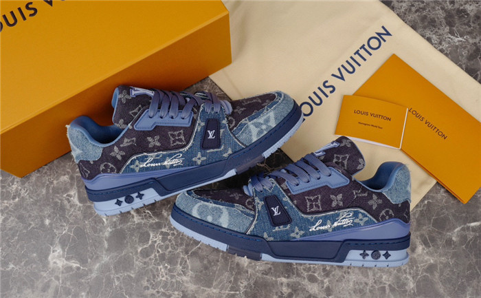 lovt sneaker