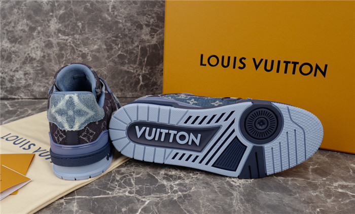 lovt sneaker