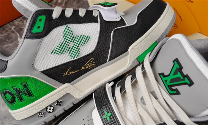 lovt sneaker