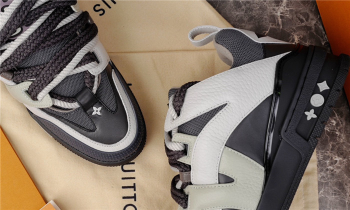 lovt sneaker