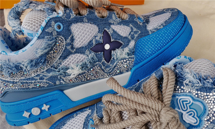 lovt sneaker