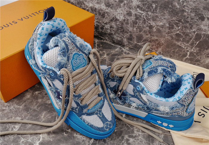 lovt sneaker