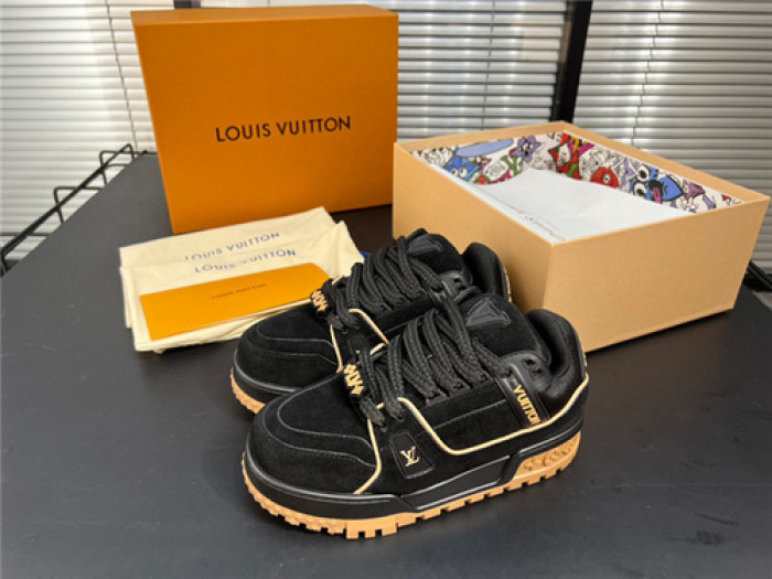 lovt sneaker