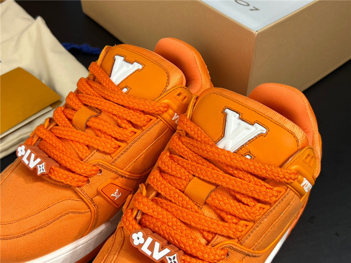 lovt sneaker