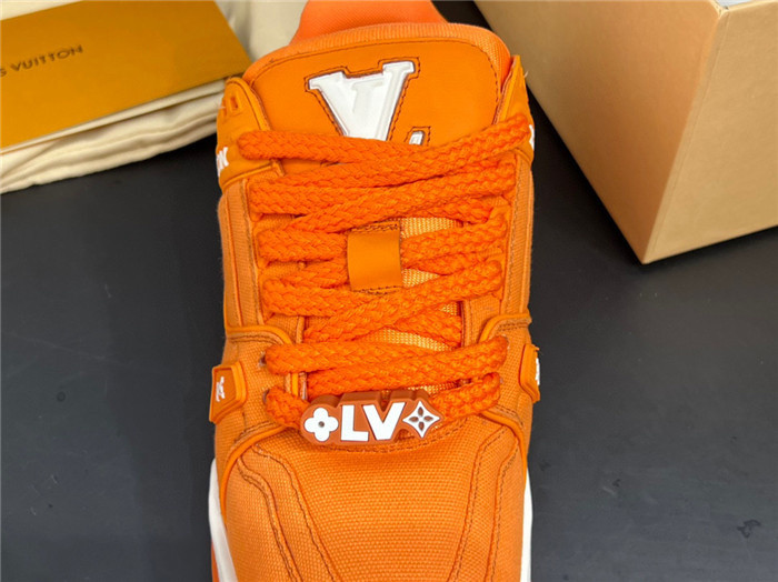 lovt sneaker