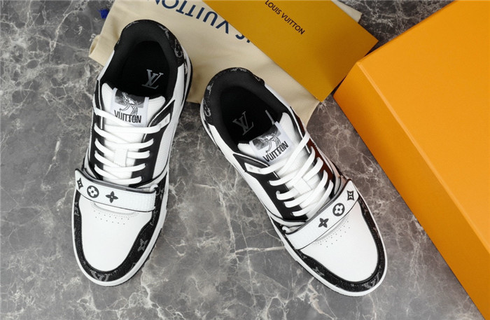 lovt sneaker