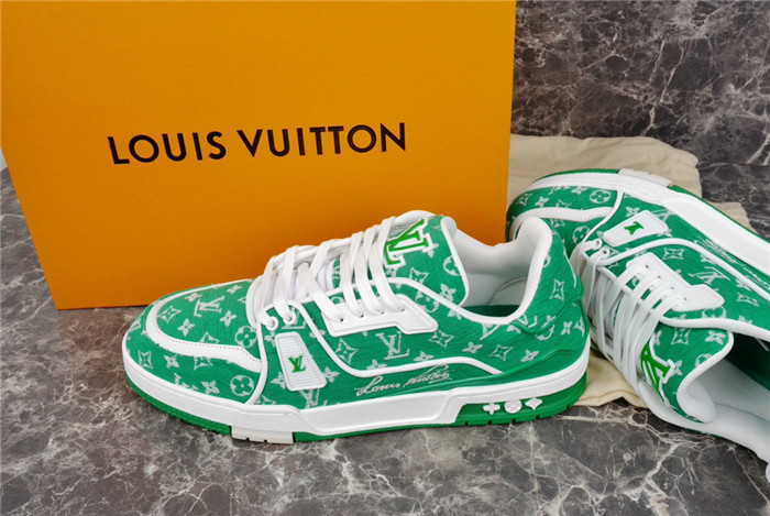 lovt sneaker