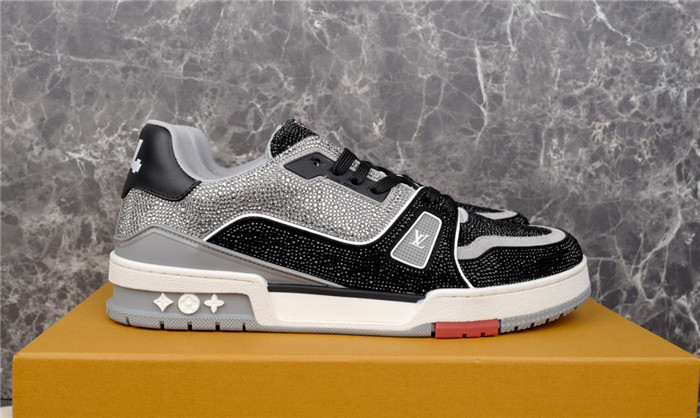 lovt sneaker