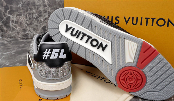 lovt sneaker