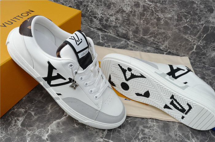 lovt sneaker