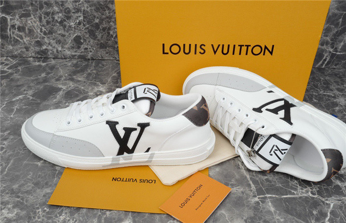 lovt sneaker