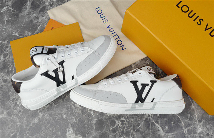 lovt sneaker