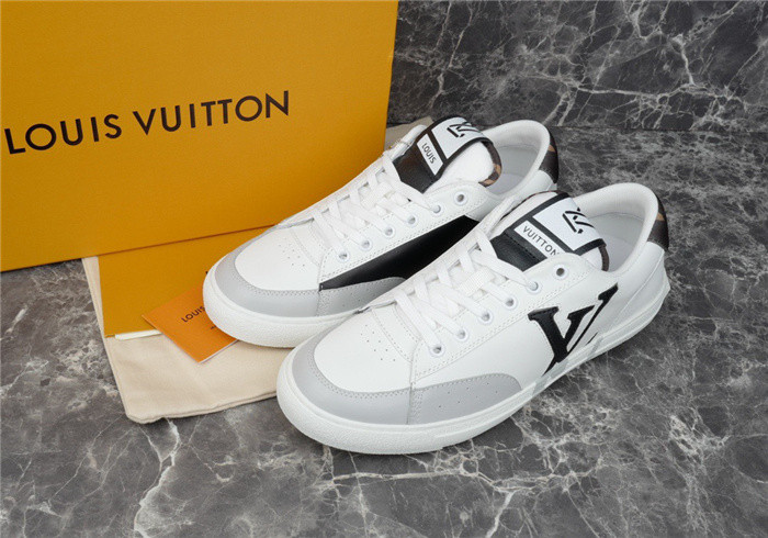 lovt sneaker