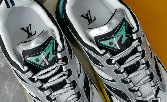 lovt sneaker