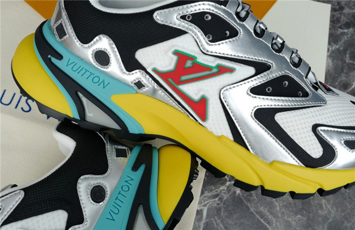 lovt sneaker