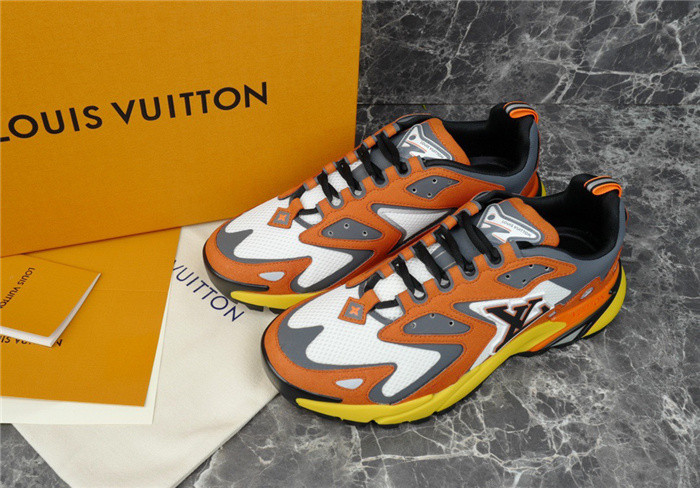 lovt sneaker