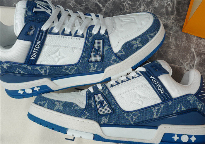 lovt sneaker