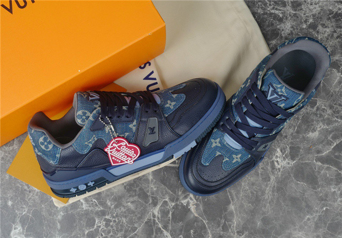 lovt sneaker