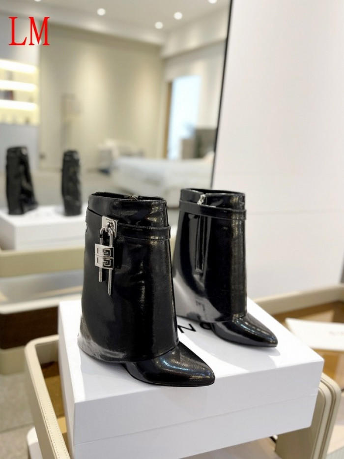 g1vency heel