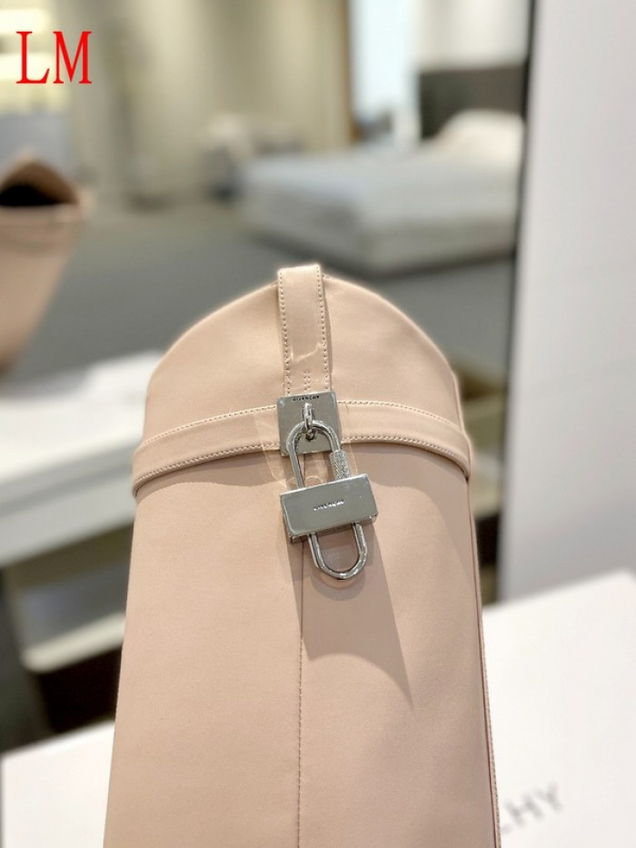 g1vency heel