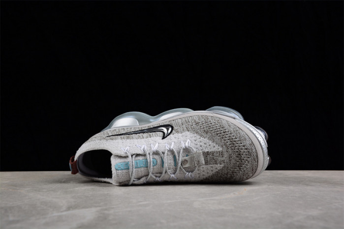 nike air max scorpion white tan silver fd4612-001